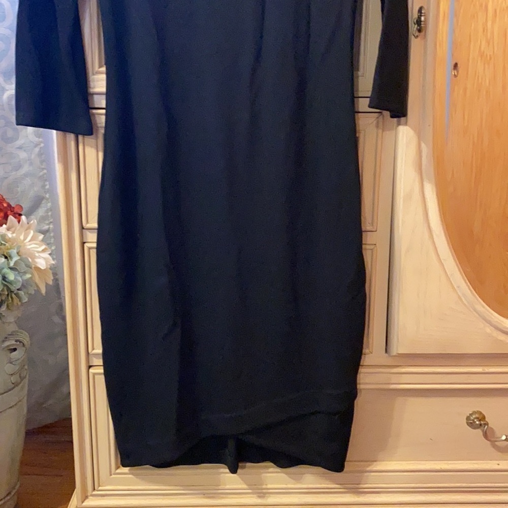 Express Midi Tulip dress - Picture 2 of 8